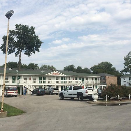 Hoosier Travel Lodge Джефферсонвилл Экстерьер фото