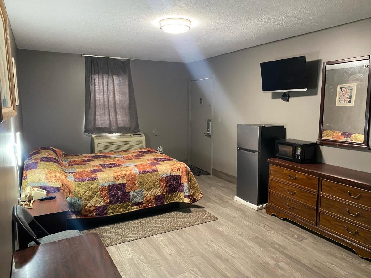 Hoosier Travel Lodge Джефферсонвилл Экстерьер фото